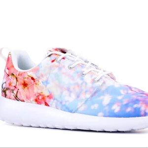 Nike sneakers for women